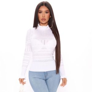 💕BNWT sweater from Fashion Nova 💕